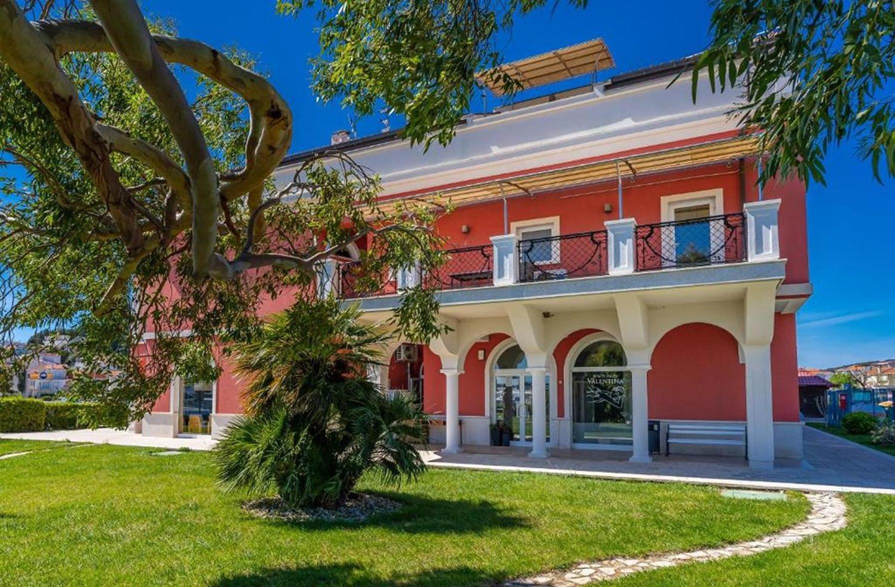 Villa Arcadium Tribalj Buitenkant foto